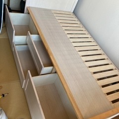 (受け渡し決定しました)ニトリ　シングルベッド収納付き　解体、搬出出来る方の画像