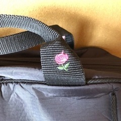 美品★お花の刺繍付き、ボストンバック