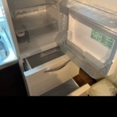 【無料で差し上げます】 HITACHI 大型冷蔵庫の画像