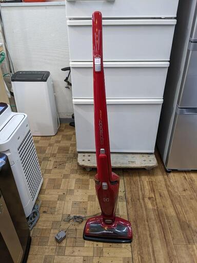 スティッククリーナー エレクトロラックス ZB3101 2018年製【安心の3ヶ月保証】自社配送時代引き可※現金、クレジット、スマホ決済対応※