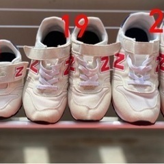 ニューバランス　キッズシューズ　靴　美品　