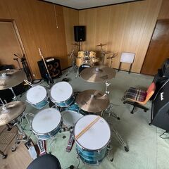 子供の楽器レッスン【ボーカル・ギター・ベース・ドラム・ウクレレ】の画像