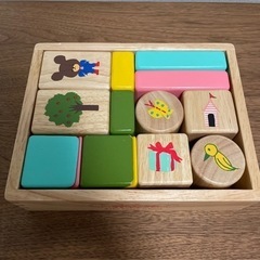 木のおもちゃ4点の画像