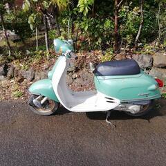 原付バイク、ホンダジョルノ(レトロなデザイン)