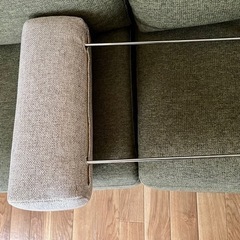 カーキ2人掛けソファー譲ります！の画像