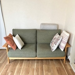 カーキ2人掛けソファー譲ります！の画像