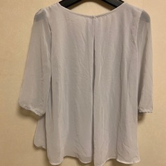 シフォンなブラウス　4月までの画像