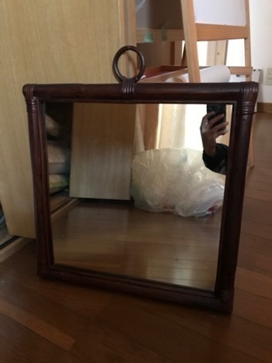 値下げしました。アンティーク壁掛けミラー　ブラウン