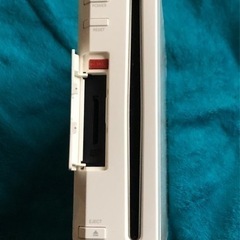 【値下げしました！5/8まで限定】Wii本体＋Wii fit P...