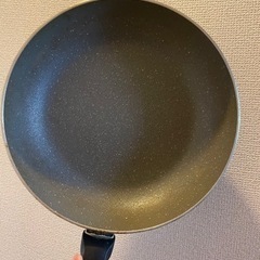 【無料！！もらってください！！】まだ使えるフライパン