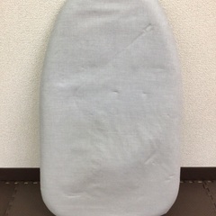 美品　ニトリ　フック付きアイロン台