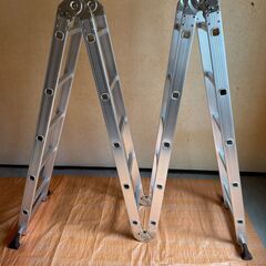 脚立 はしご 簡単変化 ステップ アルミ 多機能 折りたたみ 足場 便利 多関節脚立 洗車 作業の画像