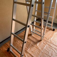 脚立 はしご 簡単変化 ステップ アルミ 多機能 折りたたみ 足場 便利 多関節脚立 洗車 作業の画像