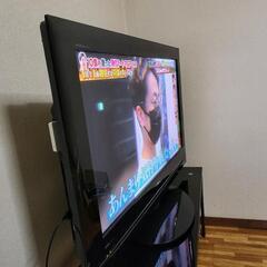 42型テレビ、テレビ台とセットでの画像