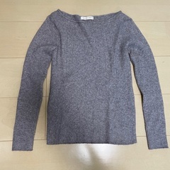 セーター　グレー