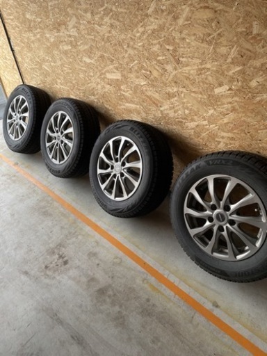 スタッドレスホイール付き　VRX2