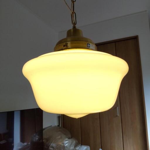 ガラス製照明器具