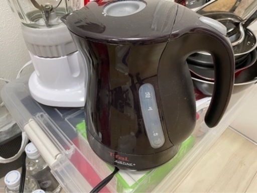 冷蔵庫　電化製品　等