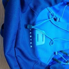 THE NORTH FACE リュック　青　使用感色褪せ若干ありますが、汚くはありません。の画像