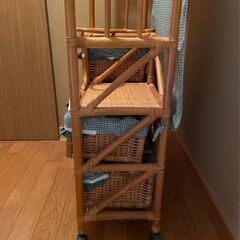 ラタン　ハンガーラックの画像