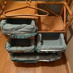 ラタン　ハンガーラックの画像