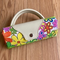 ☆折りたたみボストンバック☆黄緑色と花柄☆美品の画像