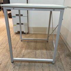 【受け渡し予定者設定済】テーブル 600 x 600 x 700 ホワイトの画像