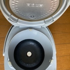 TOSHIBA  IH炊飯器3.5合の画像