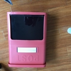 ポスト^ ^