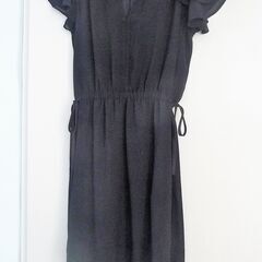 H&M　黒ワンピースの画像