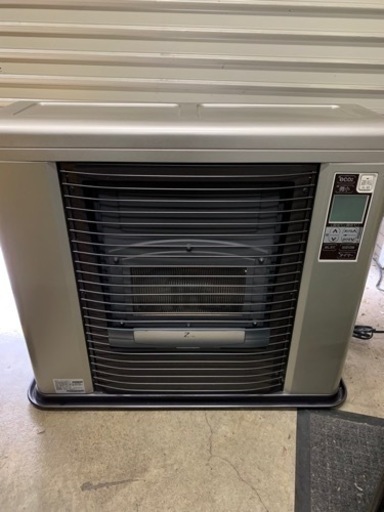 y1076 サンポット　2017年 ゼータスイング　FFR-703SX FF式石油ストーブ　FF式ストーブ　FFストーブ　暖房　木造18コンクリート29畳