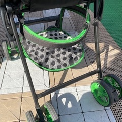 アプリカ　ベビーカーの画像