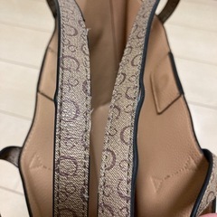 GUESS トートバッグ　2個の画像