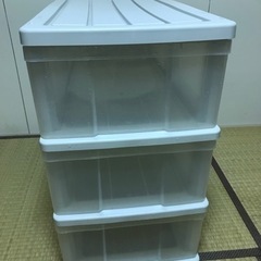 衣類収納ボックスの画像