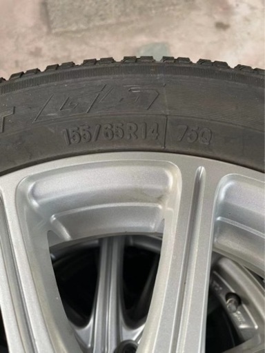 スタッドレスタイヤ&ホイールセット　４本