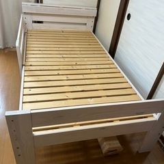 すのこベッド ホワイト ディノス購入 高さ変更可能 落下防止柵ありの画像