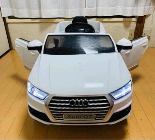 アウディー車