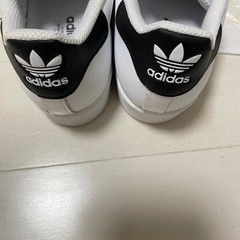Adidas靴の画像