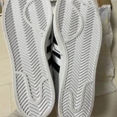 Adidas靴の画像
