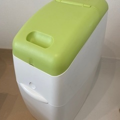 オムツ用ゴミ箱　アップリカ