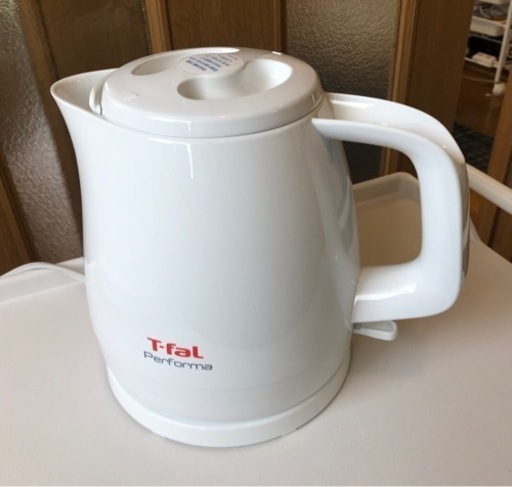 新品同様ティファールのケトル　0.8L