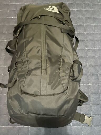 ノースフェイスのバックパック（33L）をお売りします、