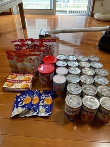 15,000円相当非常食　35セット 主にパンです。