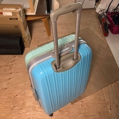 ● キャリーケース、キャリーバック、スーツケースの画像