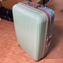 ● キャリーケース、キャリーバック、スーツケース