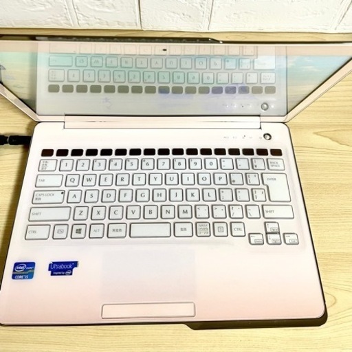 美品CORE i5 HDD1000GB WebカメラBluetooth搭載 軽量薄型