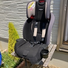 【引渡し完了】チャイルドシートもらっていただける方いますか？の画像