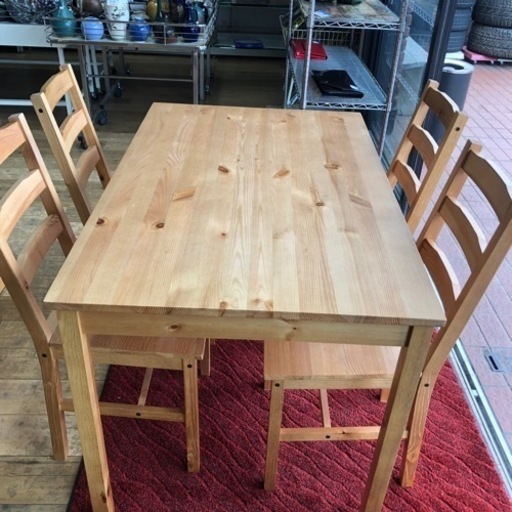 人気商品‼︎   4人掛け　ダイニングテーブル　木製　シンプル　おすすめ‼︎   現品限り