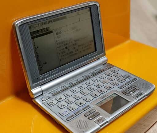 CASIO エクスワード XD-SW7200　（フランス語）
