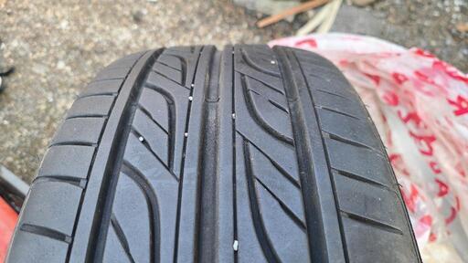 夏タイヤ4本セット！215/45R17 タイヤのみ